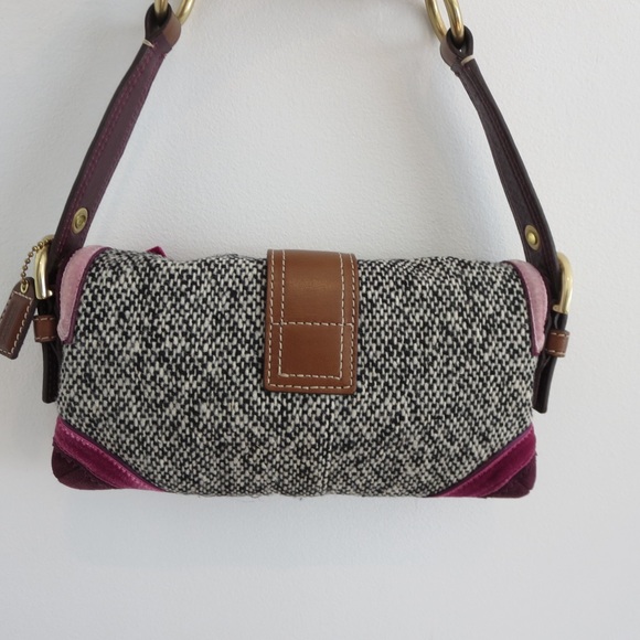 Rare Coach Tweed Soho Baguette - Picture 4 of 10